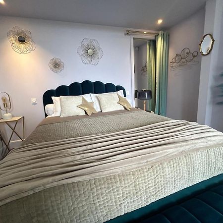 Maison La Boheme Spa & Jacuzzi Bed & Breakfast Vias Ngoại thất bức ảnh